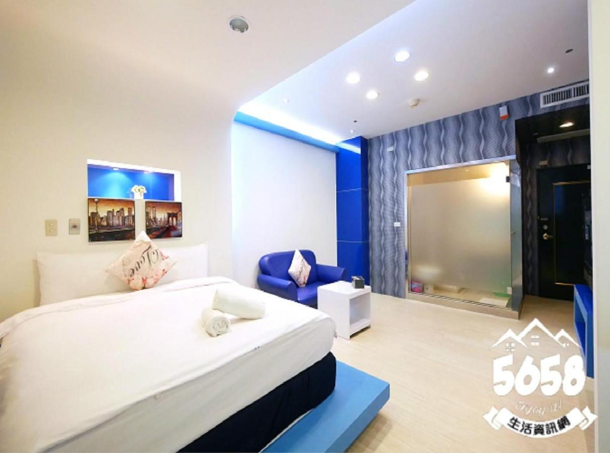 85 Pries Apartamento Kaohsiung Exterior foto